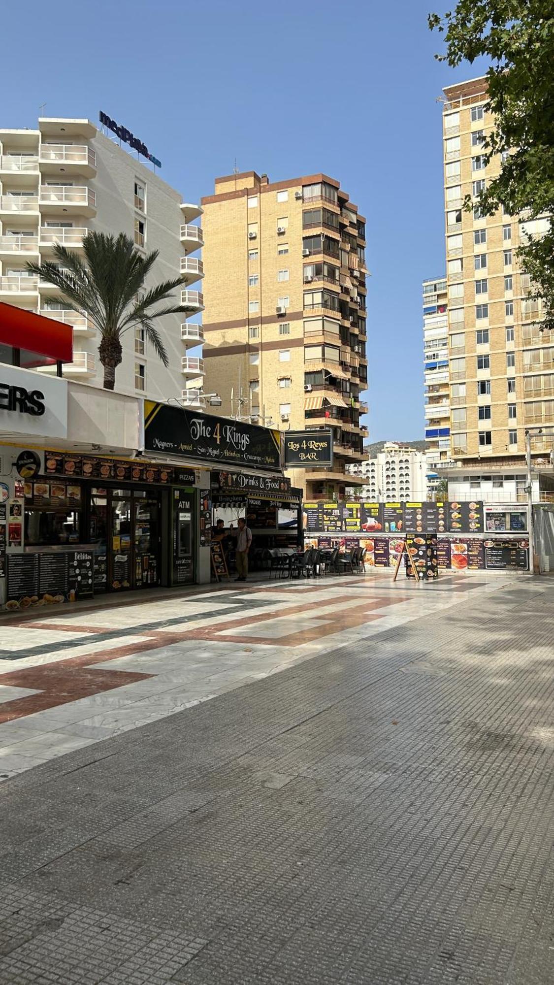 Ducado 13 Playa Benidorm Apartment Ngoại thất bức ảnh
